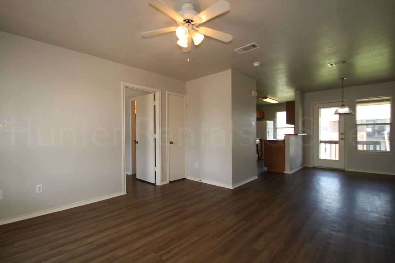 1703 Spring Rose Cir Apt C - Photo 4 of 18