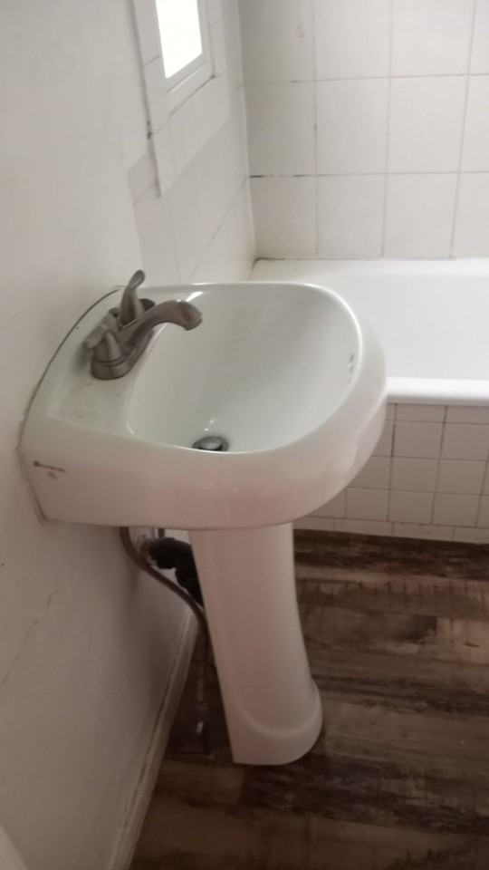 807-809 1/4 W 41st Dr - Photo 5 of 24