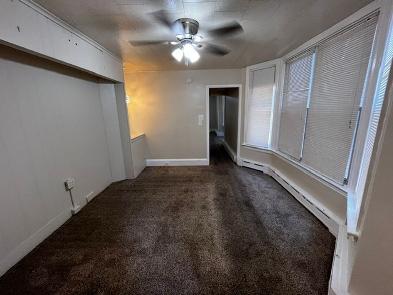 1006 Penn Street - Photo 3 of 8