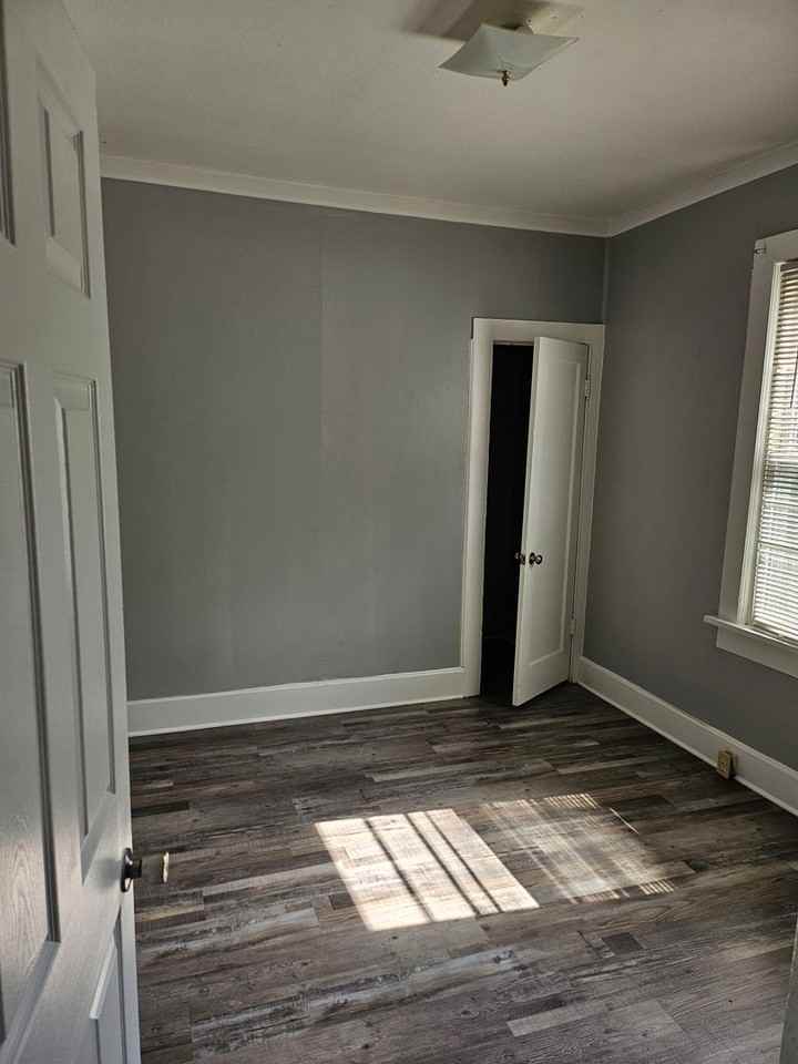 720 E Oregon St - Photo 3 of 7