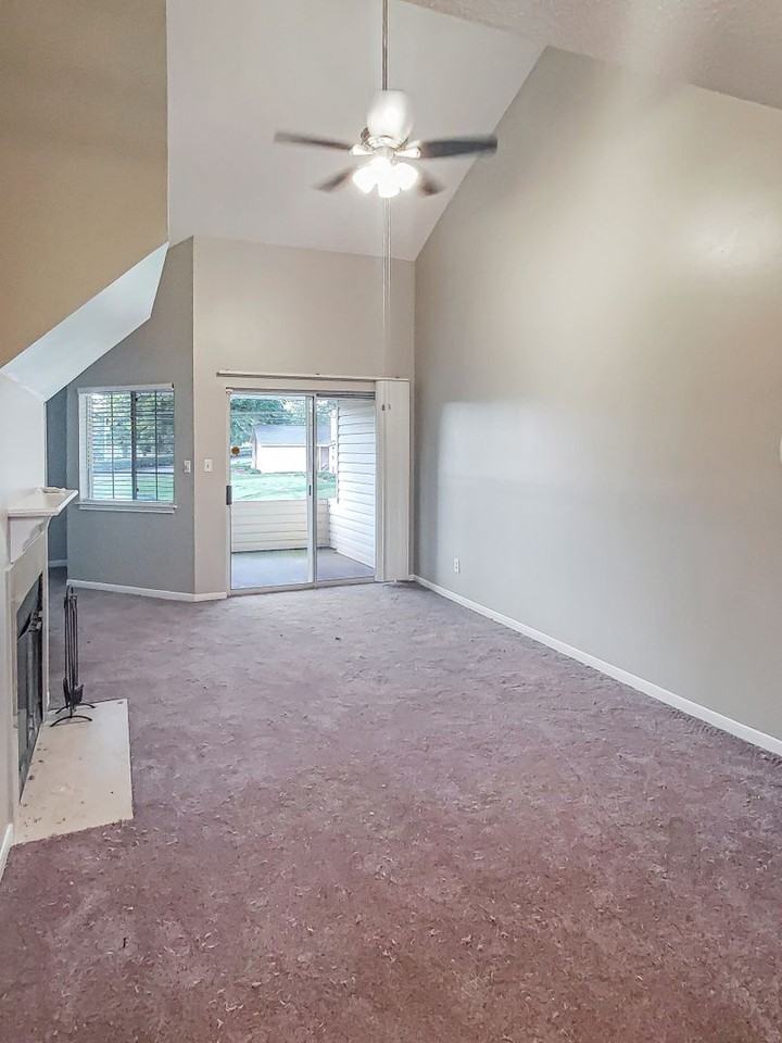1155 Old Monrovia Rd Nw #9J - Photo 4 of 11