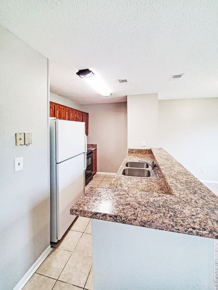 1155 Old Monrovia Rd Nw #9J - Photo 6 of 11