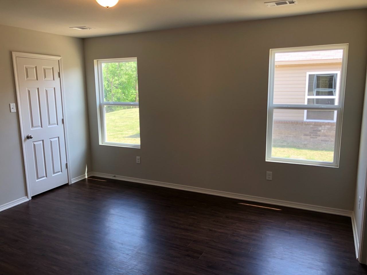 4716 Bedrock Dr - Photo 3 of 6