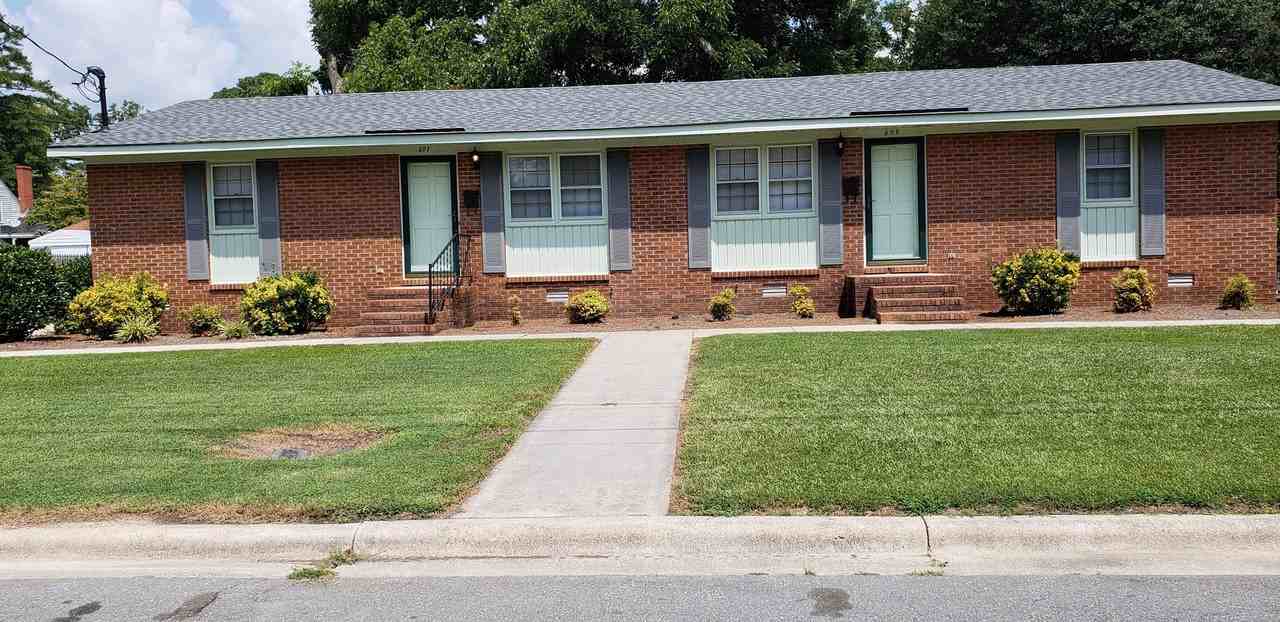 6th Street - Edge D. - Photo 3 of 3