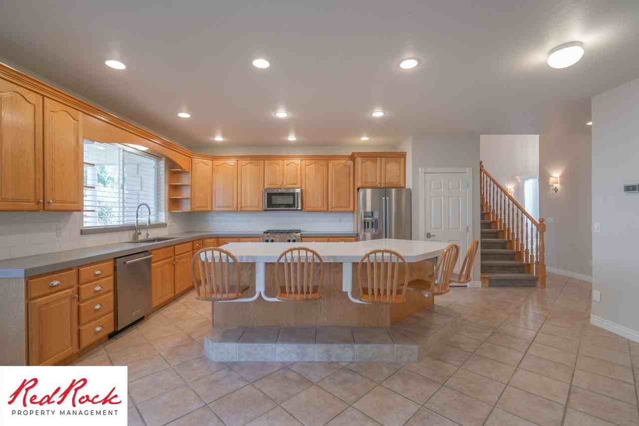 198 Shadow Point Dr - Photo 5 of 50