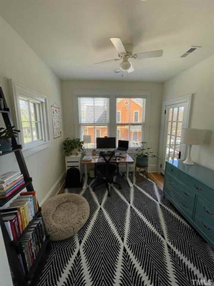 304 N Person St - Photo 2 of 30