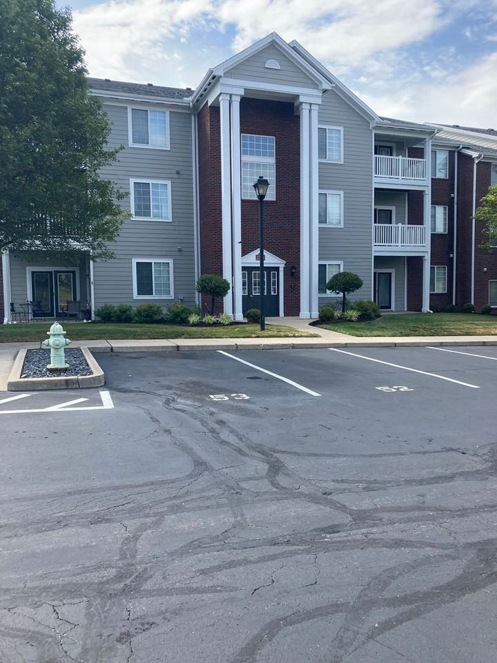 2335 Pinnacle Ct #103 - Photo 2 of 30