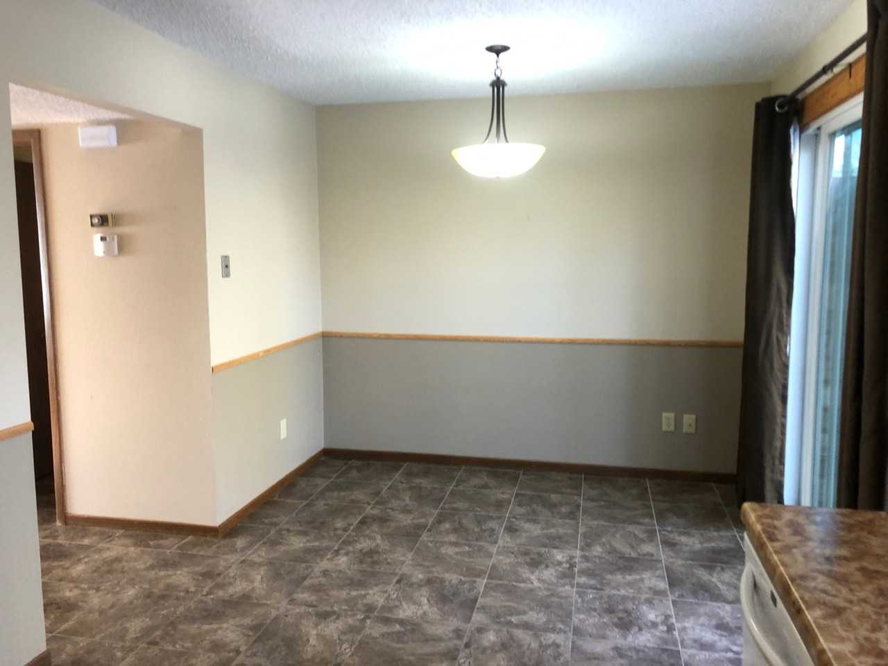 3733 Renee Dr - Photo 3 of 12