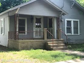 1006 E Thomas St - Photo 1 of 1