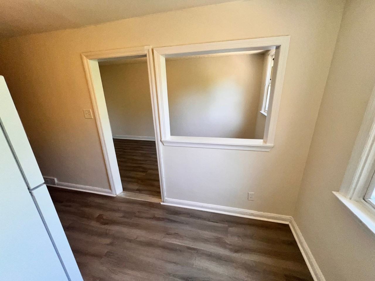 139 West 22nd Street - Photo 6 of 30