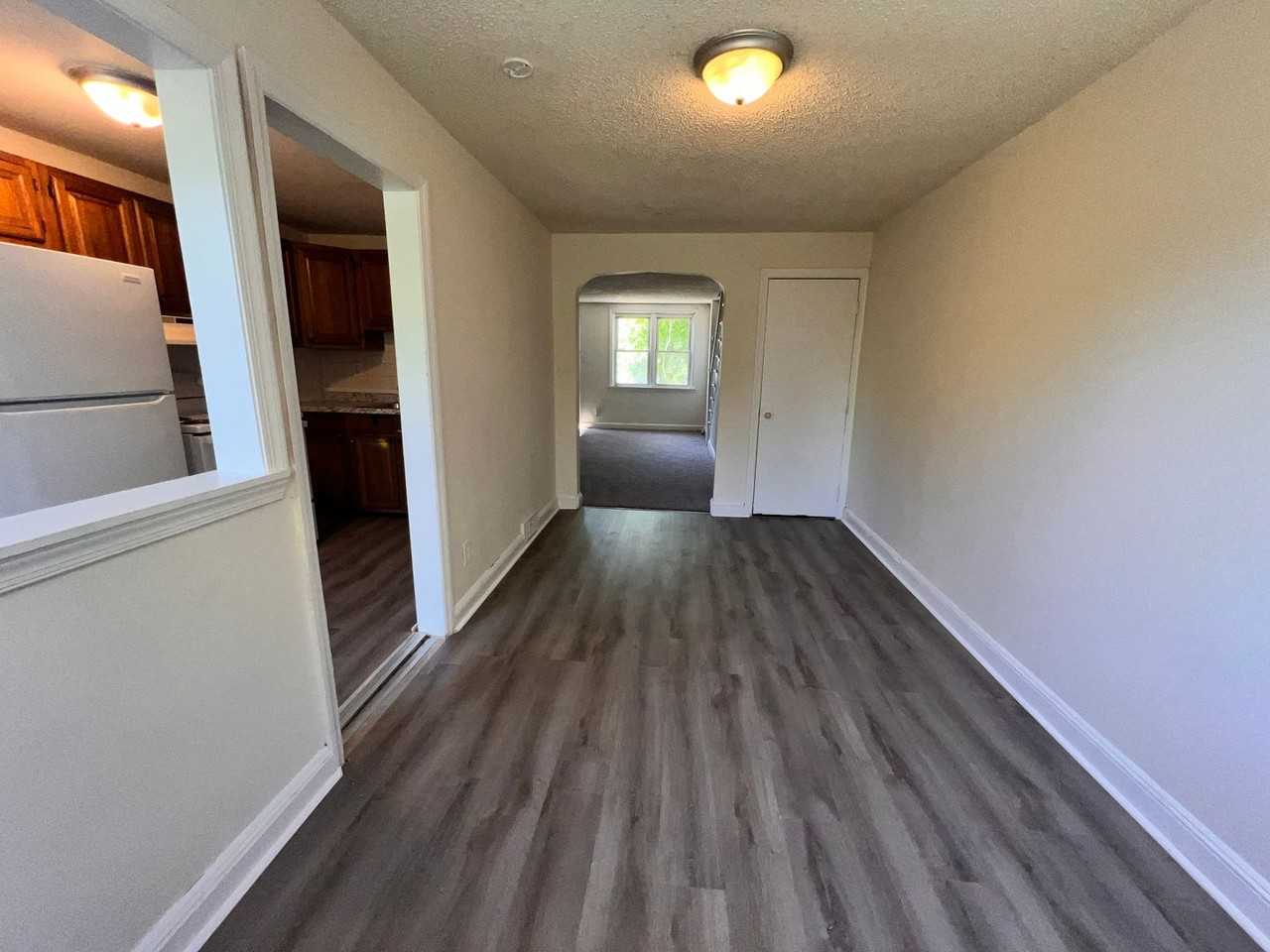 139 West 22nd Street - Photo 5 of 30