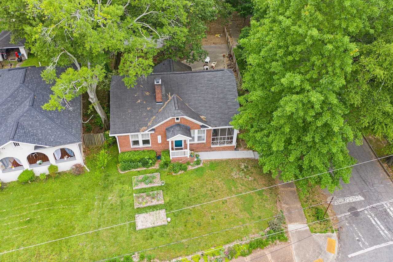 1755 Langston Ave Sw - Photo 2 of 33