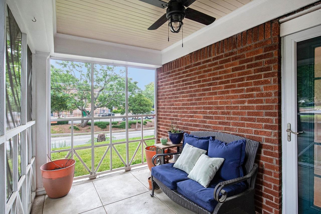 1755 Langston Ave Sw - Photo 3 of 33
