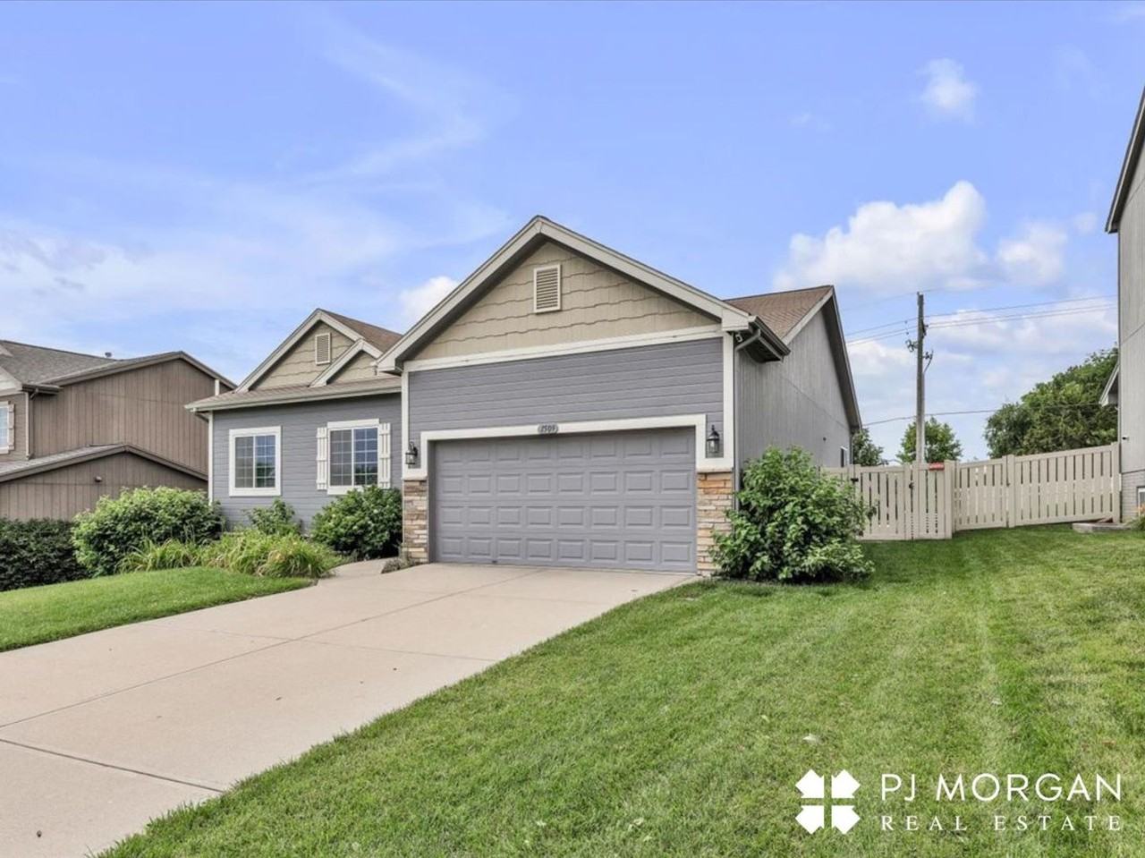 1509 Old Gaelic St - Photo 2 of 28