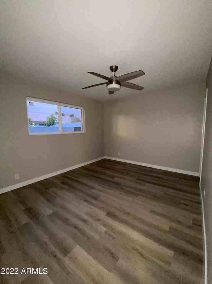 1814 E Randall Dr - Photo 7 of 13