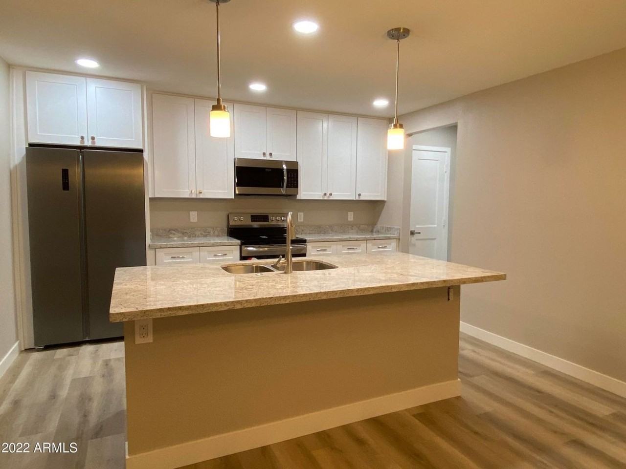 1814 E Randall Dr - Photo 5 of 13