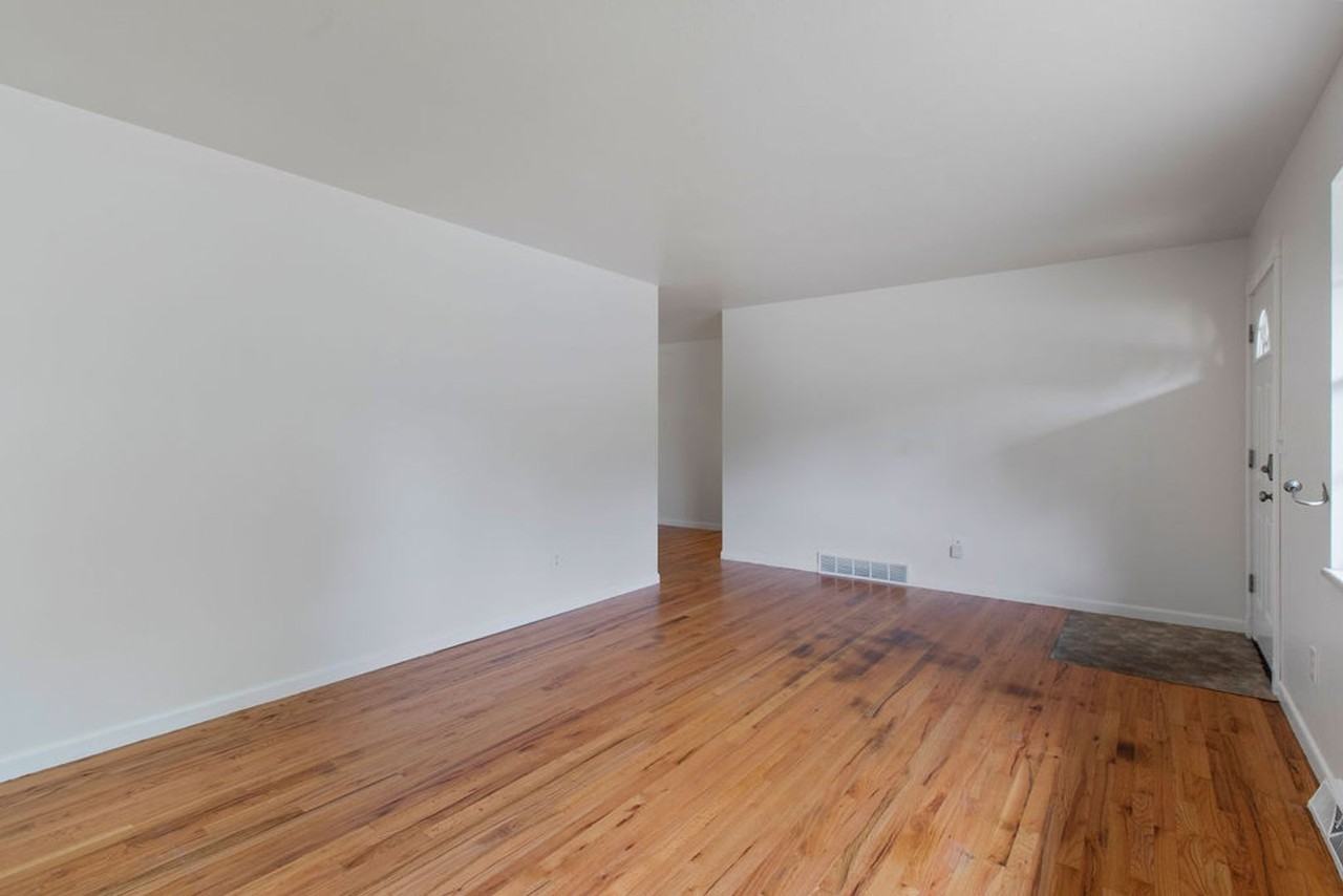 2716 Meadowlark Ave - Photo 6 of 38