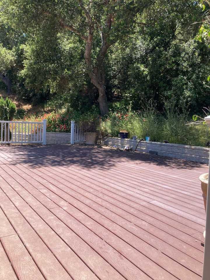 1601 Highway 101 - Photo 2 of 18