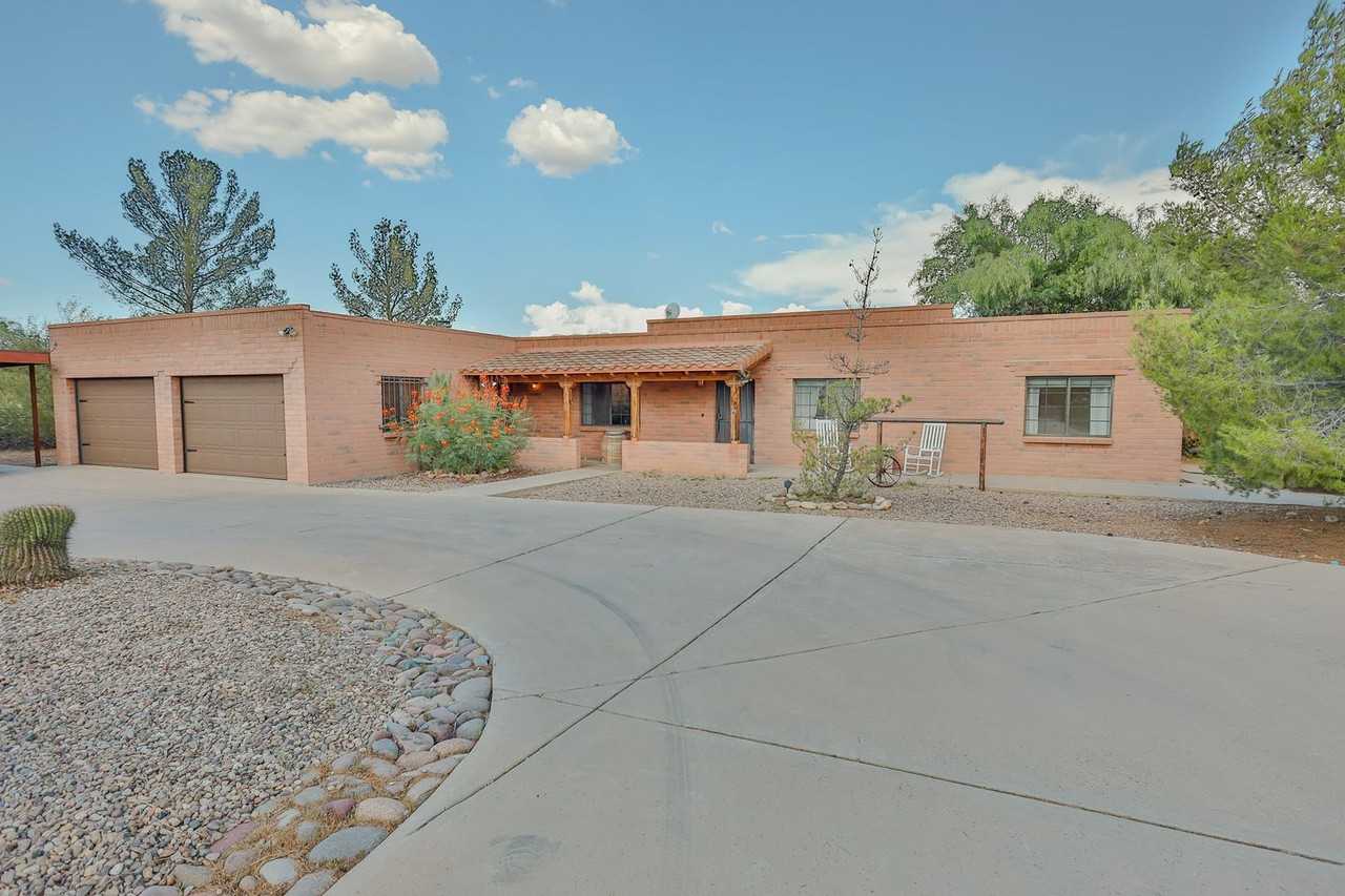 7681 S Avenida De Pina - Photo 2 of 41