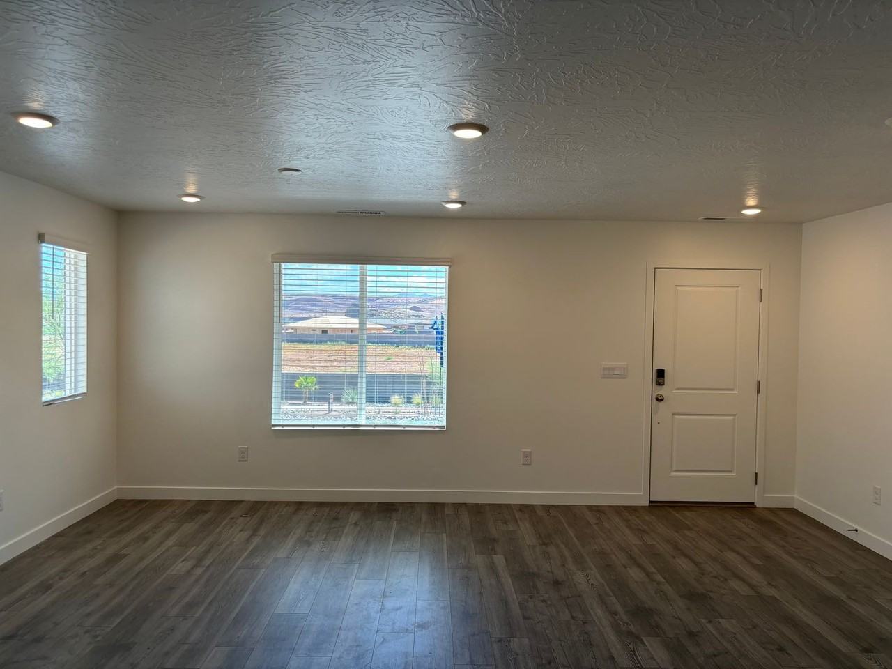 1361 S Pole Creek Ln - Photo 6 of 22