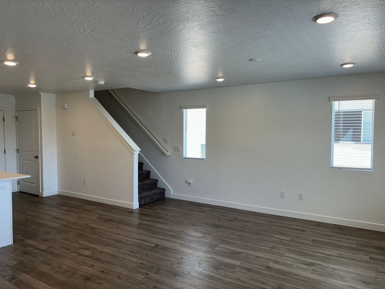 1361 S Pole Creek Ln - Photo 7 of 22