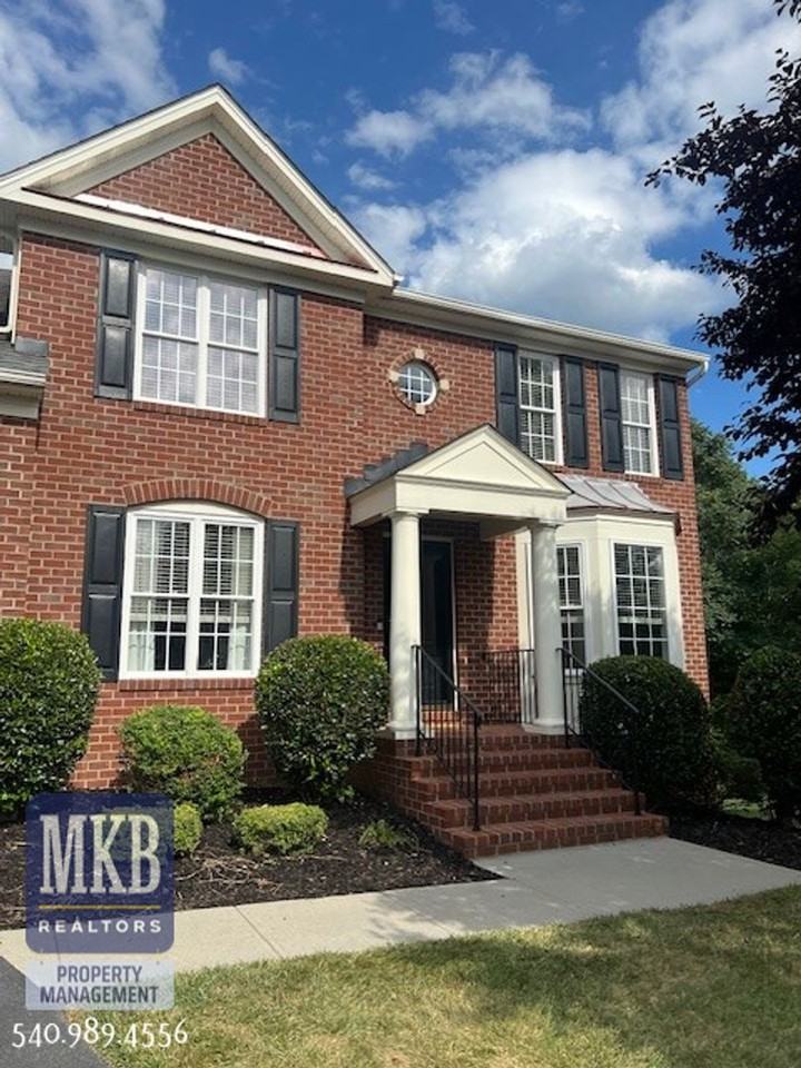 6564 Monet Dr - Photo 2 of 41