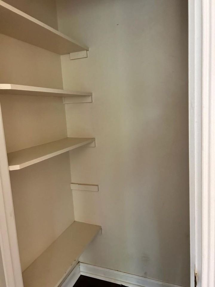 2230 Redwood St - Photo 7 of 23