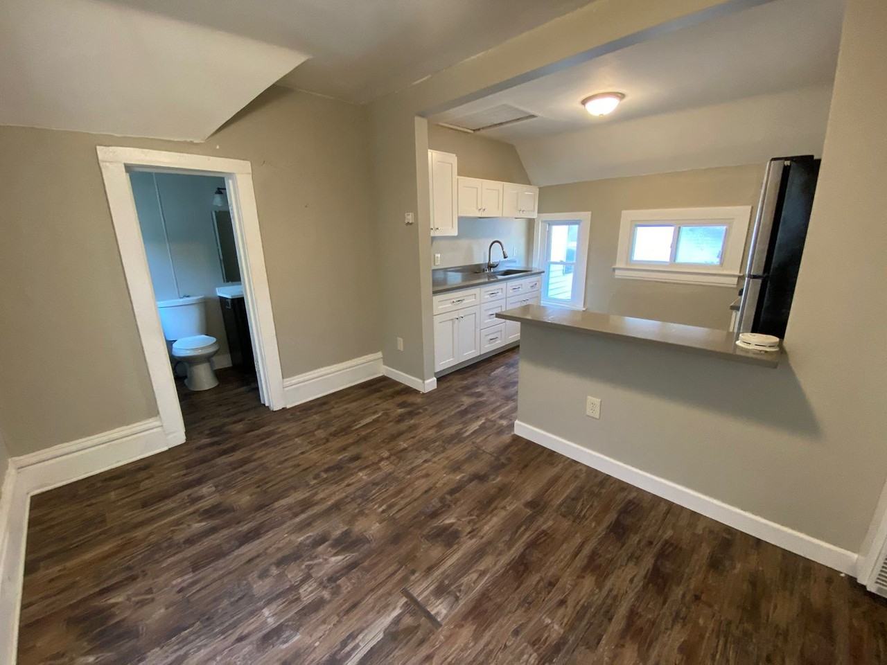 652 Chatham NW - Photo 7 of 15