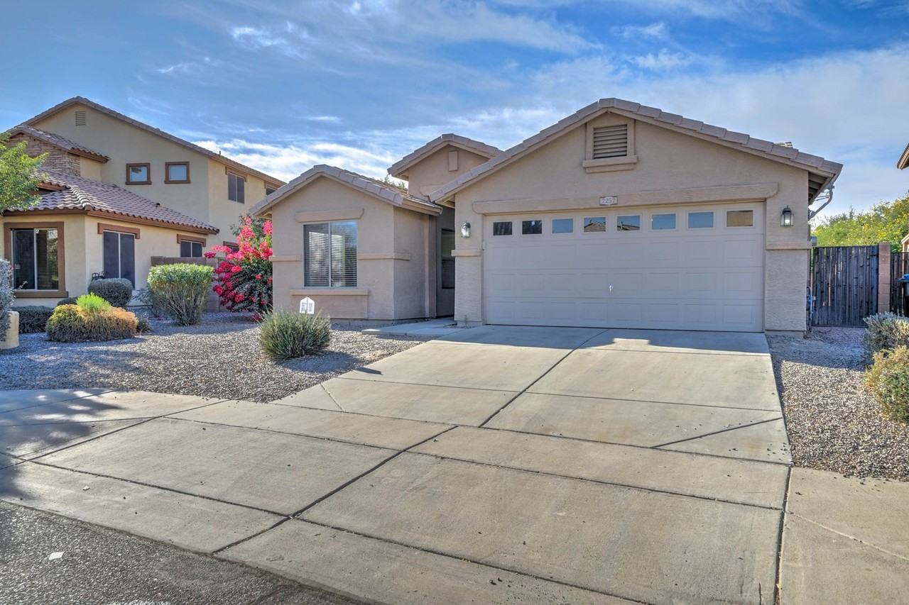 7252 S 46th Ln - Photo 3 of 29