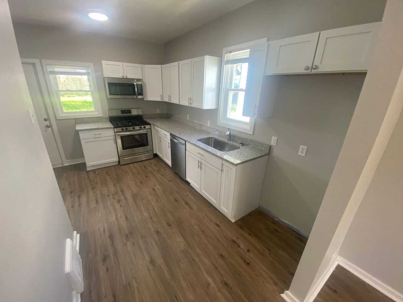 3046 S 19th St - Photo 3 of 10