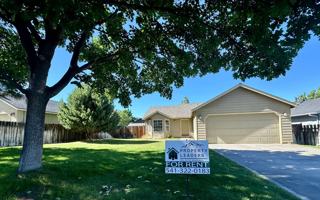 featured image of 3025 Sw Reindeer Ave