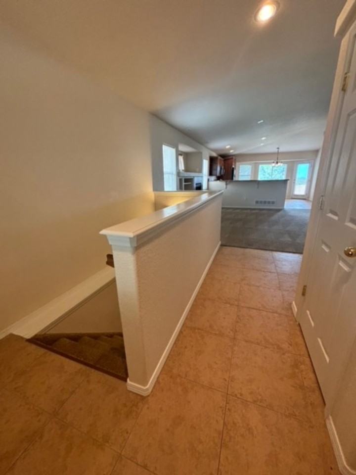 4326 Susie Vw - Photo 2 of 19
