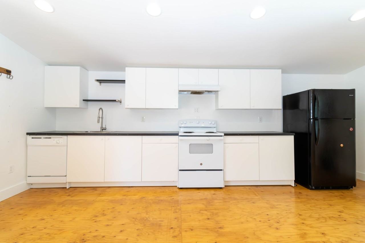 15323 Se Lee Ave - Photo 3 of 5