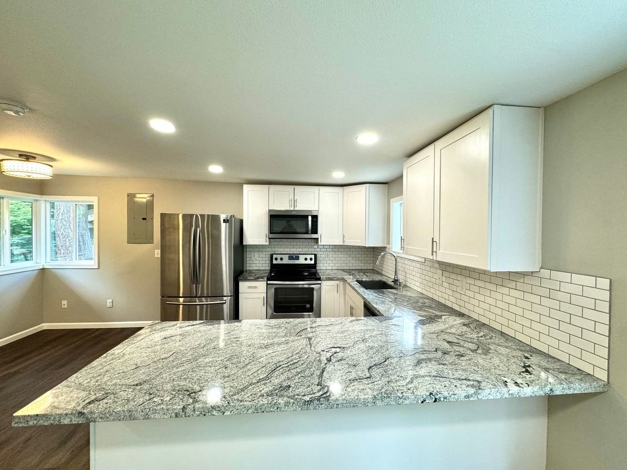 13636 4th Ave Ne - Photo 3 of 18