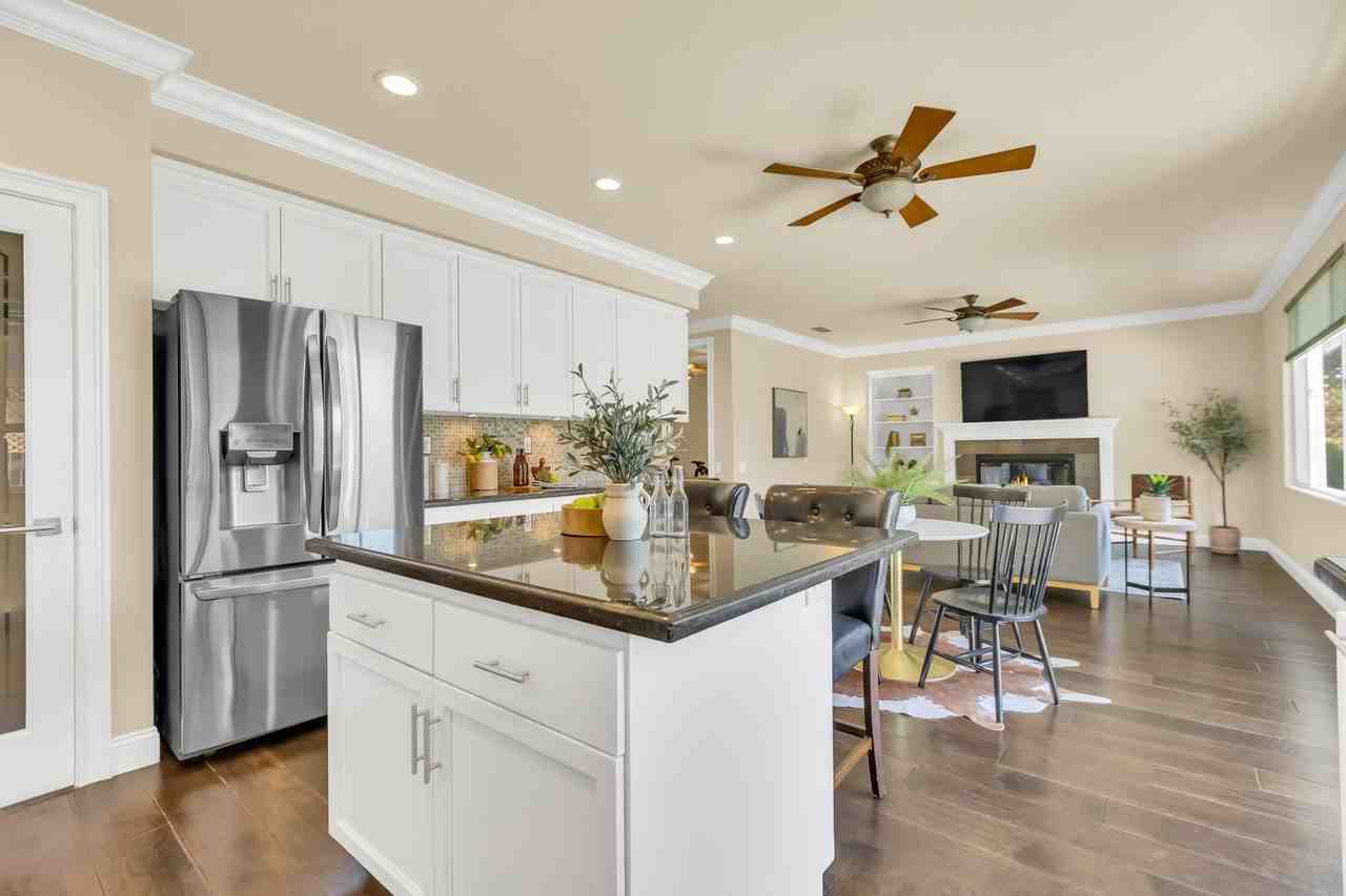 462 Anacapa Dr - Photo 7 of 22