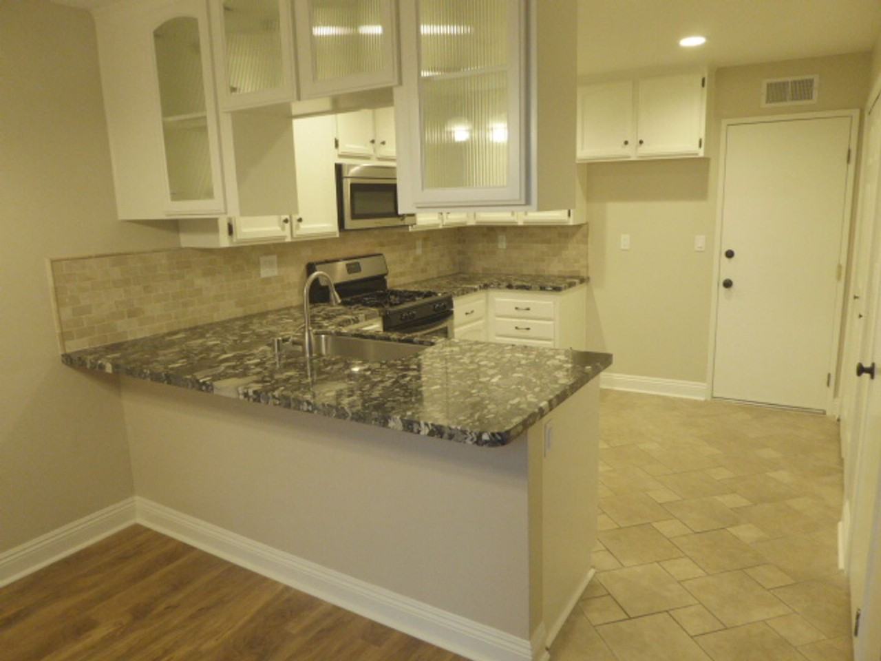 25732 Lupita Dr - Photo 2 of 37