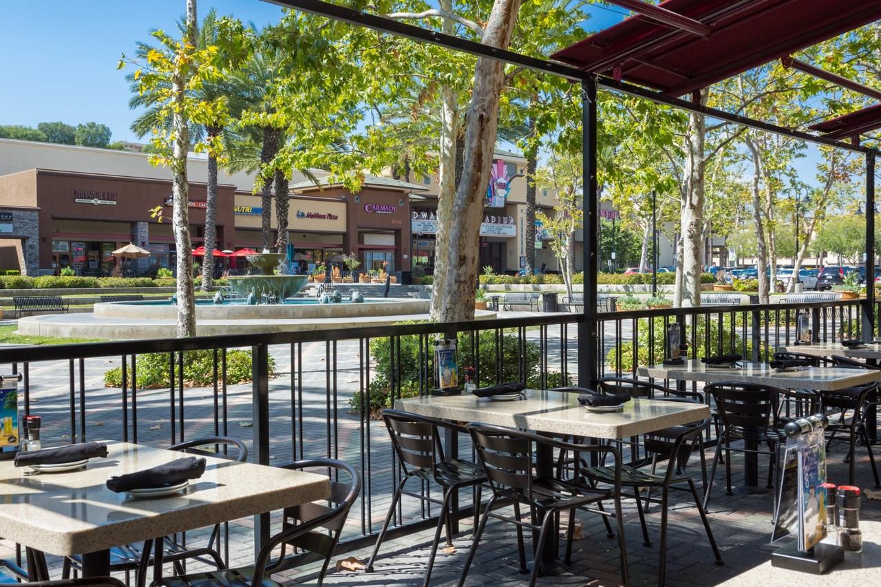 Barcelona Resort Apartments - Photo 2 of 37