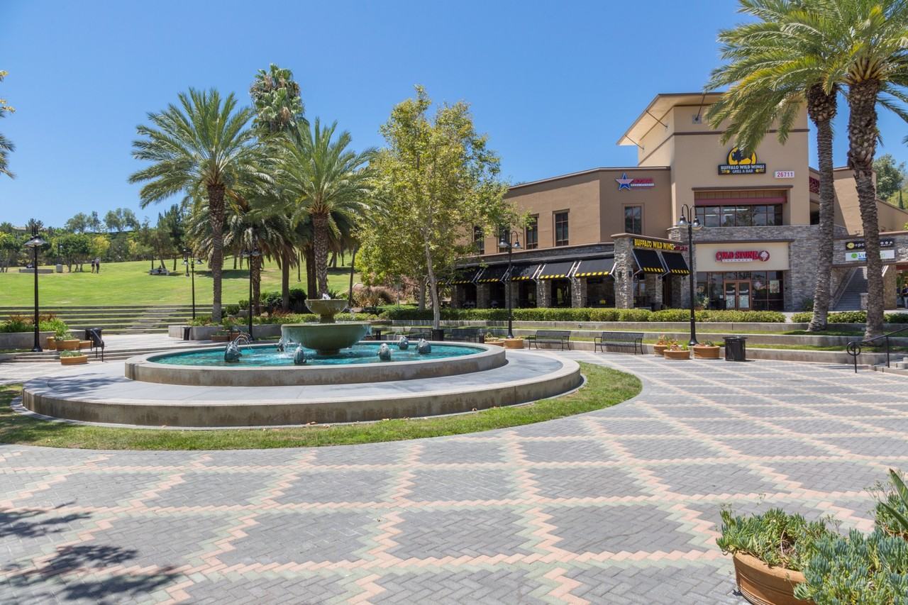 Barcelona Resort Apartments - Photo 3 of 37