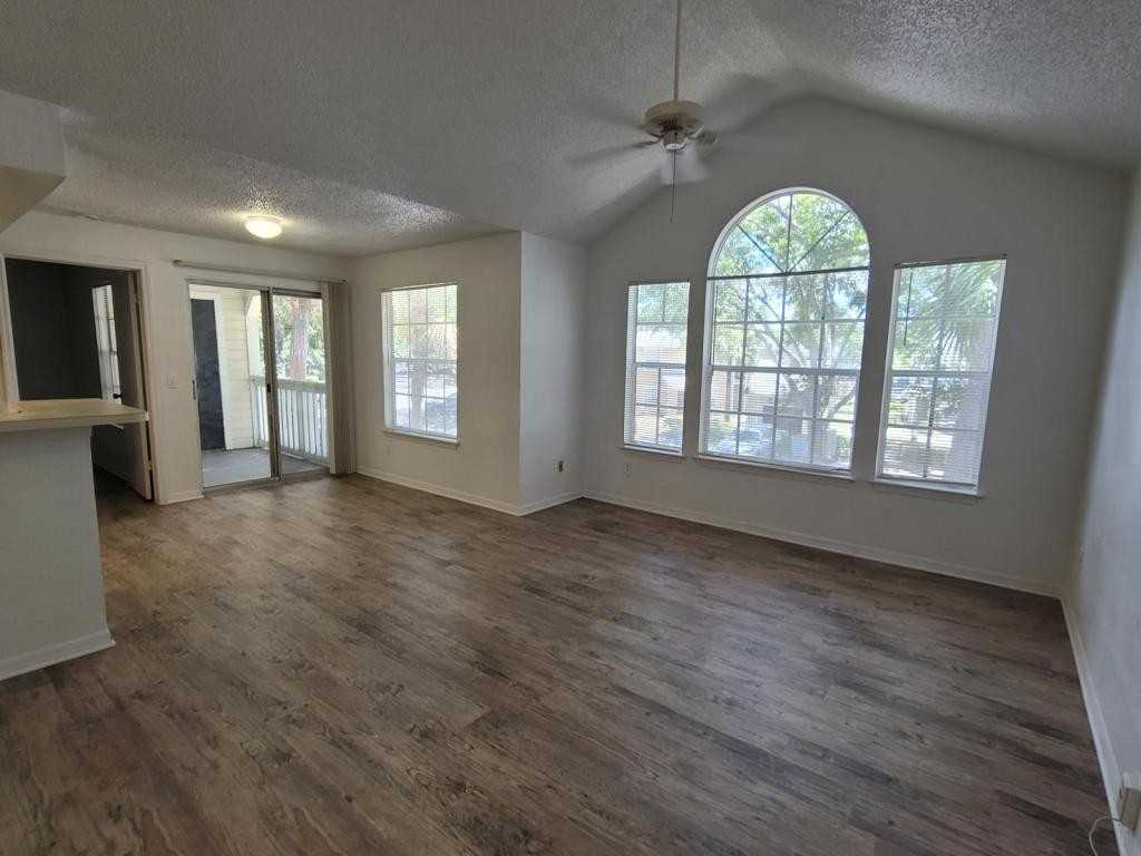 1021 S Hiawassee Rd - Photo 2 of 21