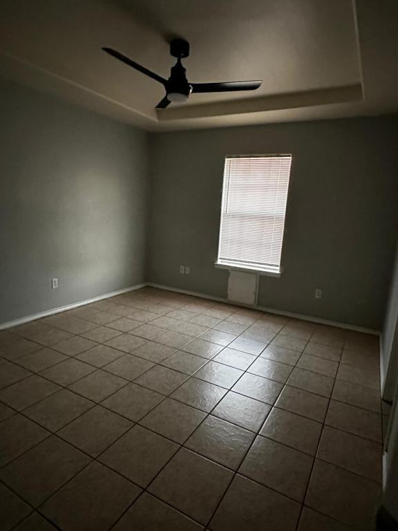 1301 N Sal St - Photo 4 of 11