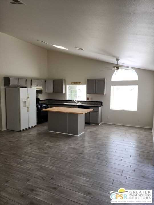 29705 Avenida La Paz ##B - Photo 2 of 15