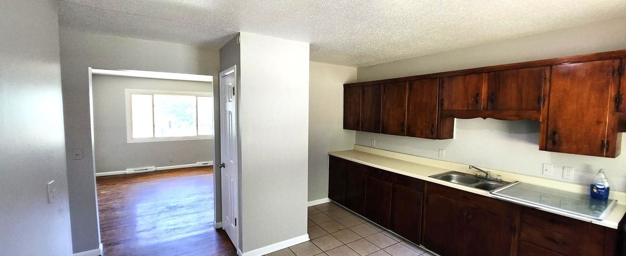 9506 W 54th St - Photo 2 of 10