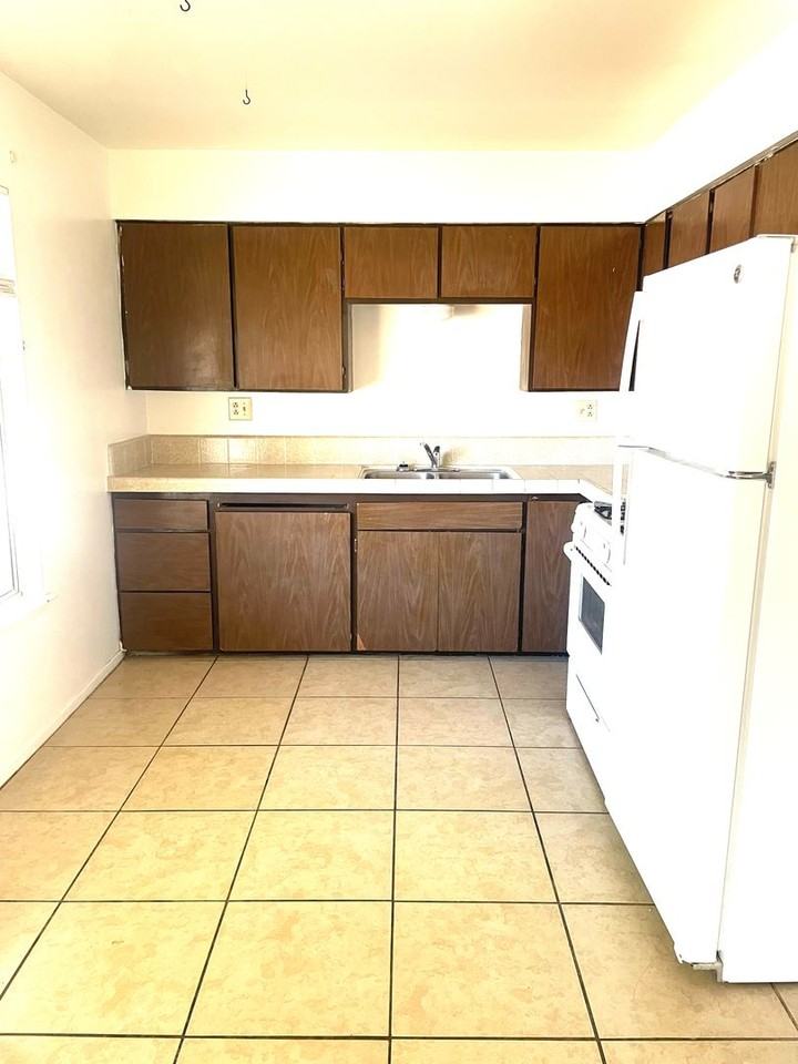 6275 Yucca - Photo 2 of 8