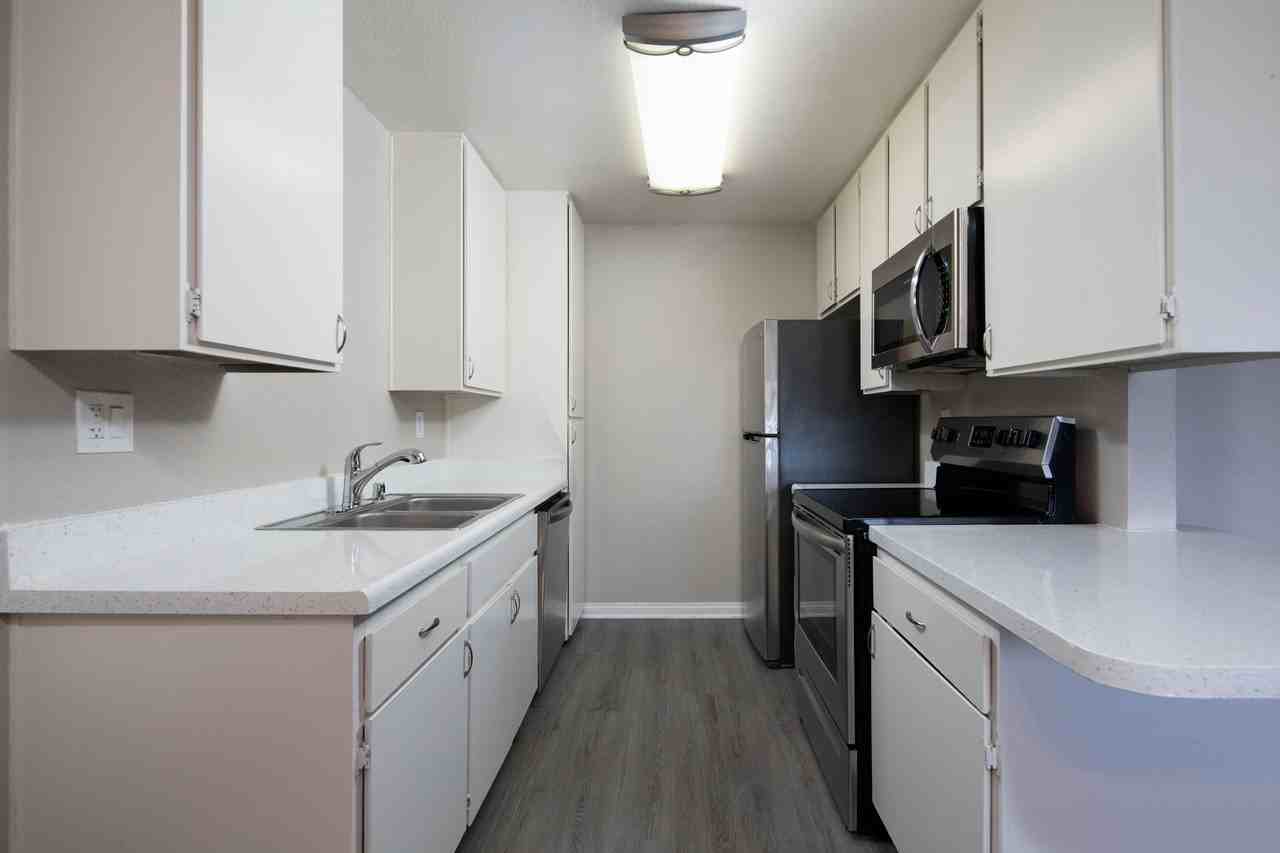 Willow Creek Apartments - Photo 4 of 20