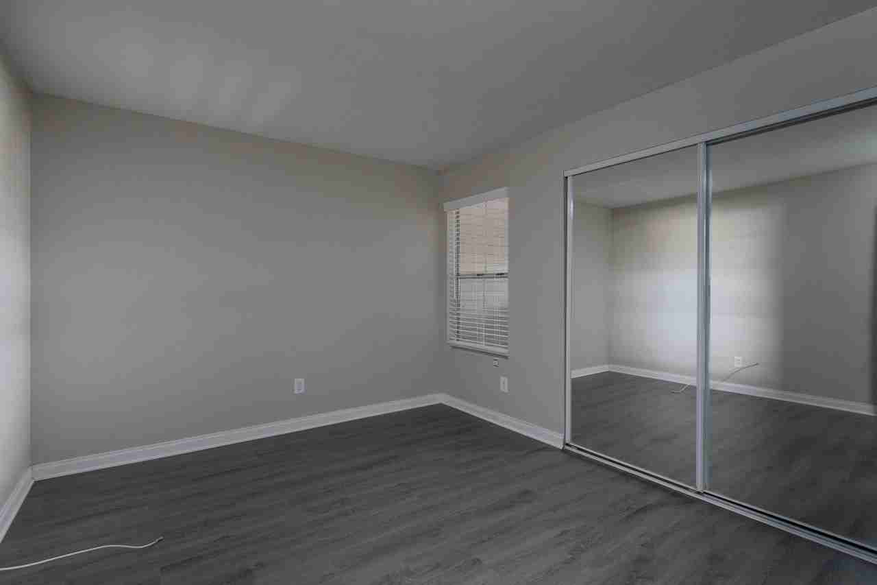 Willow Creek Apartments - Photo 6 of 20