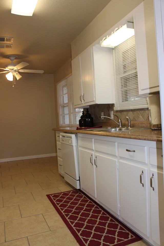 4909 40th St - Photo 5 of 13