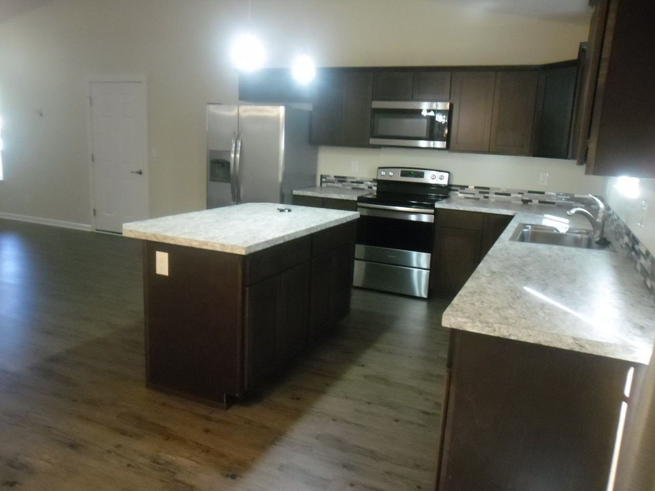 618 E Crawford St - Photo 3 of 29