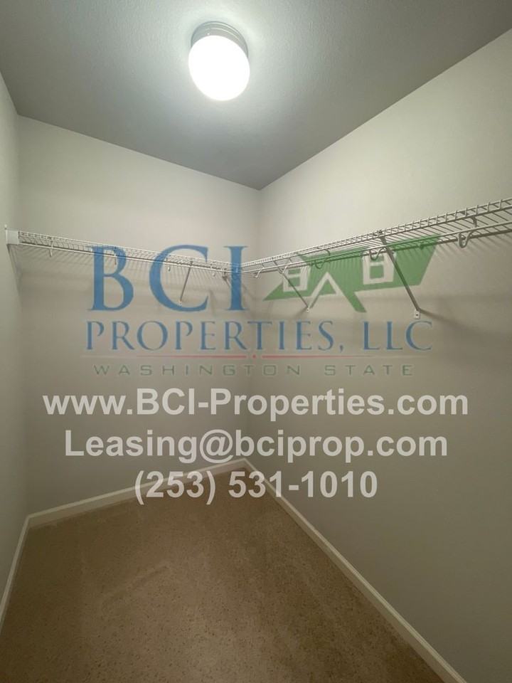 16427 77th Avenue Ct E - Photo 6 of 17