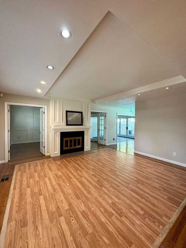 3636 Folsom Blvd - Photo 6 of 45