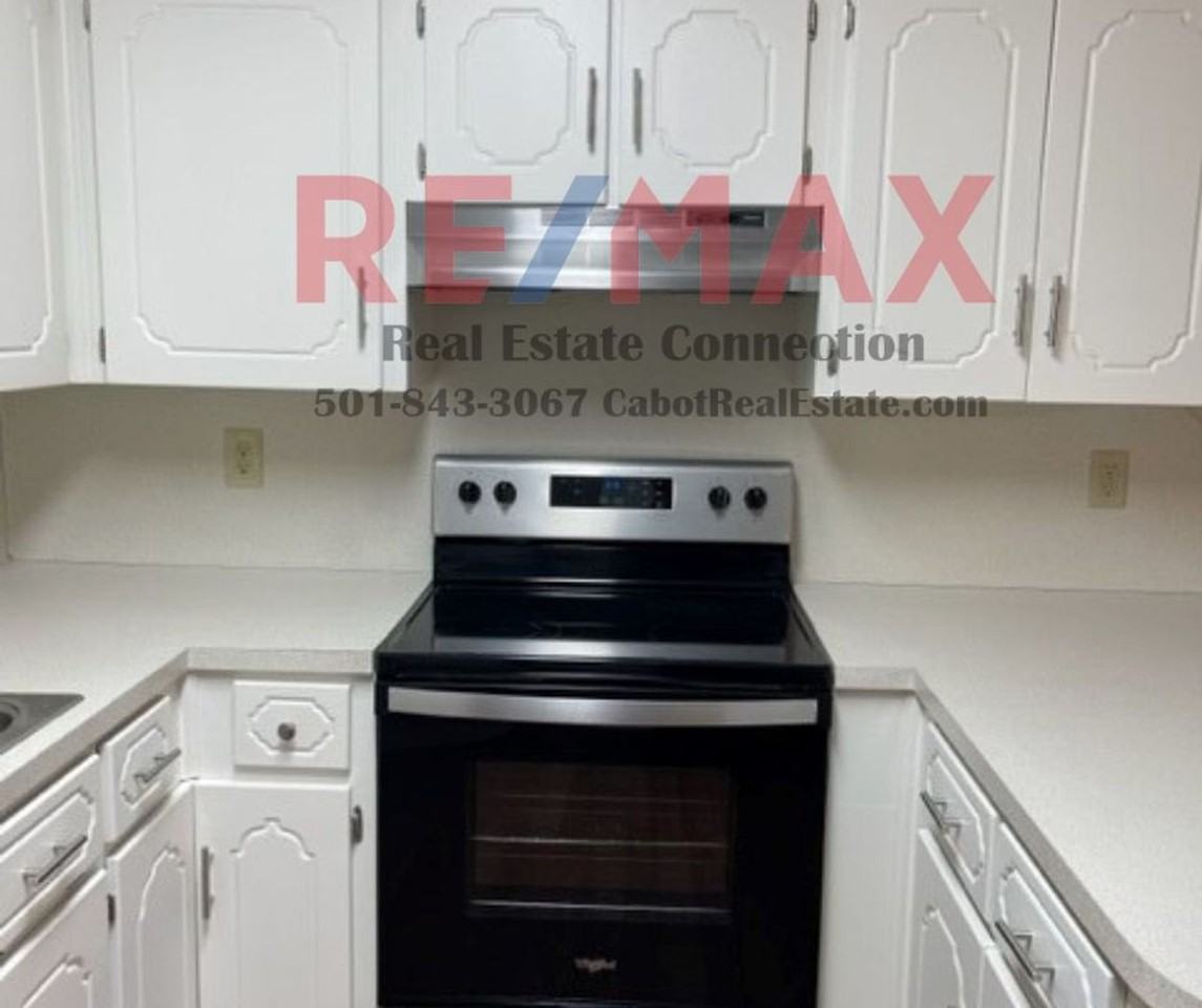 205 N Polk St - Photo 6 of 16